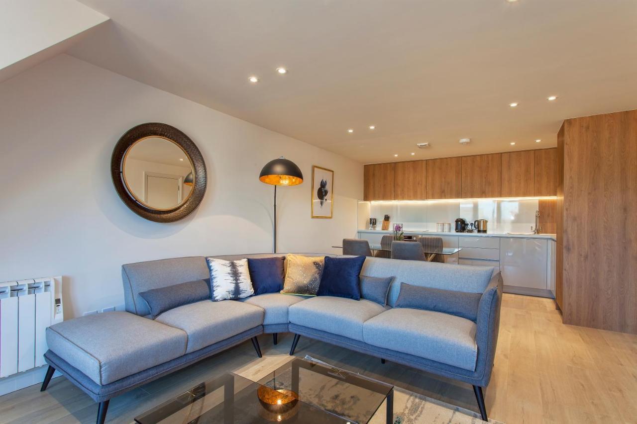 Apartamento Charles Hope Staines Centre Exterior foto